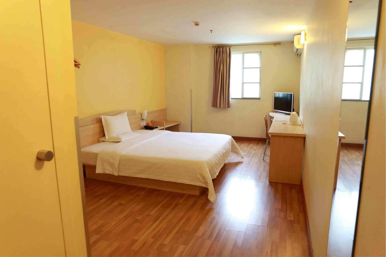 365 Hotel Haimen Room photo