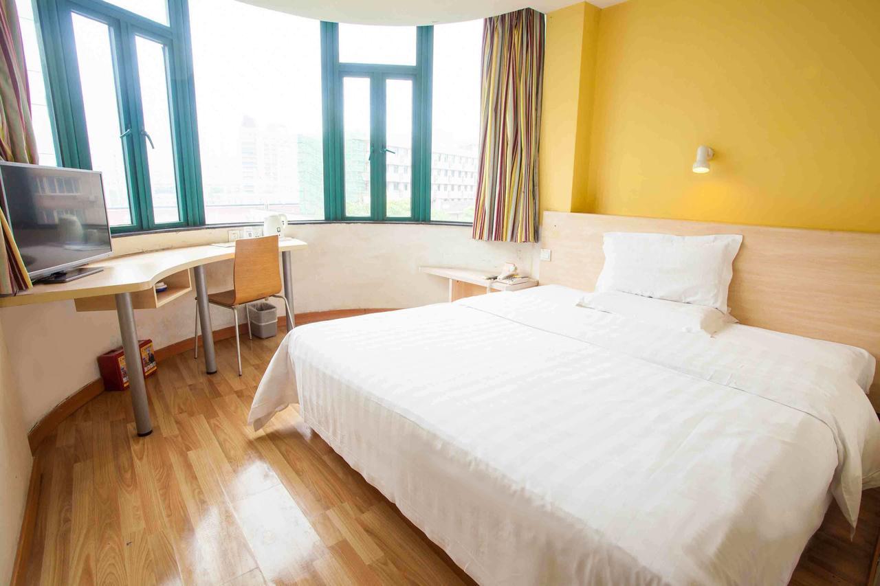 365 Hotel Haimen Room photo